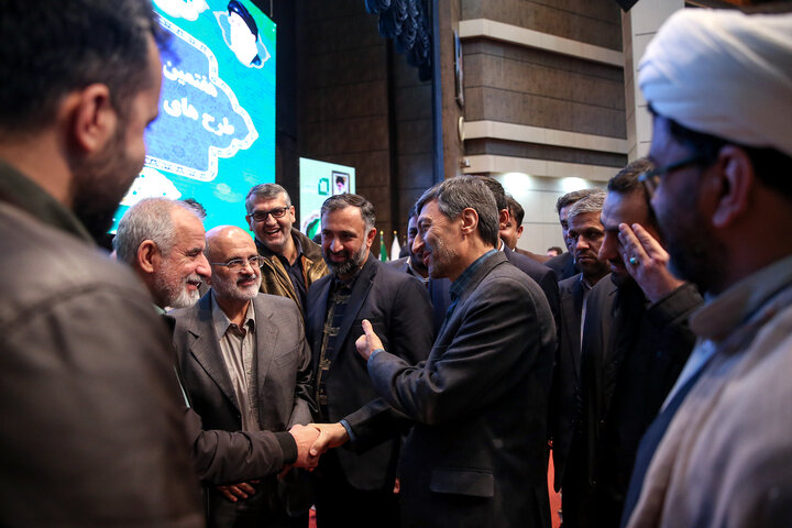 گردهمایی مجریان طرح‌های اشتغالزایی بنیاد برکت