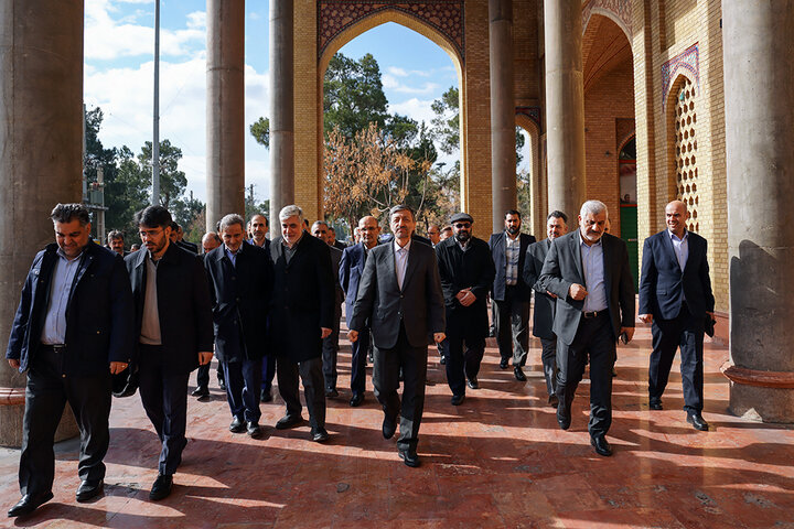 تجدید میثاق رئیس ستاد اجرایی فرمان امام، مدیران و کارکنان ستاد با آرمان‌های امام راحل و شهدای انقلاب اسلامی