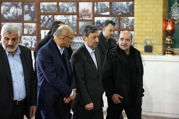 تجدید میثاق رئیس ستاد اجرایی فرمان امام، مدیران و کارکنان ستاد با آرمان‌های امام راحل و شهدای انقلاب اسلامی