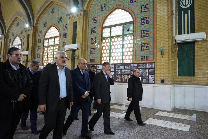 تجدید میثاق رئیس ستاد اجرایی فرمان امام، مدیران و کارکنان ستاد با آرمان‌های امام راحل و شهدای انقلاب اسلامی