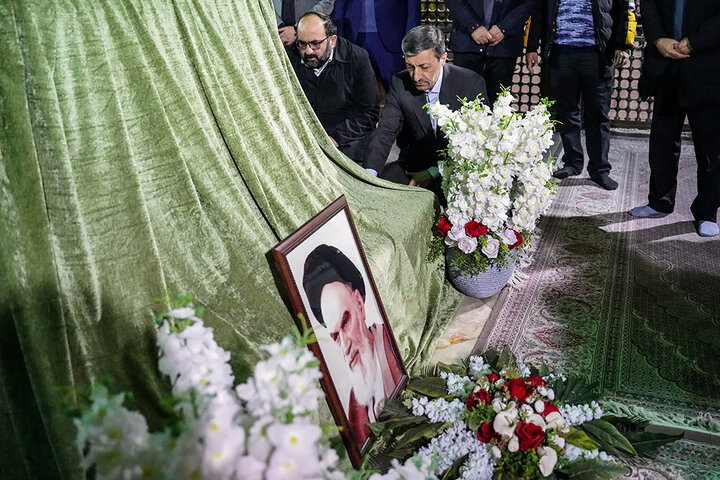 تجدید میثاق رئیس ستاد اجرایی فرمان امام، مدیران و کارکنان ستاد با آرمان‌های امام راحل و شهدای انقلاب اسلامی