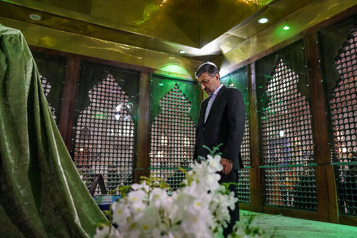 تجدید میثاق رئیس ستاد اجرایی فرمان امام، مدیران و کارکنان ستاد با آرمان‌های امام راحل و شهدای انقلاب اسلامی