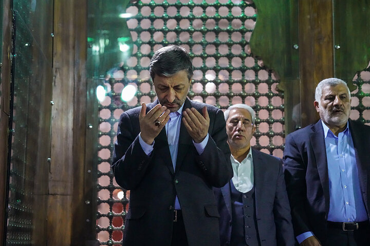 تجدید میثاق رئیس ستاد اجرایی فرمان امام، مدیران و کارکنان ستاد با آرمان‌های امام راحل و شهدای انقلاب اسلامی