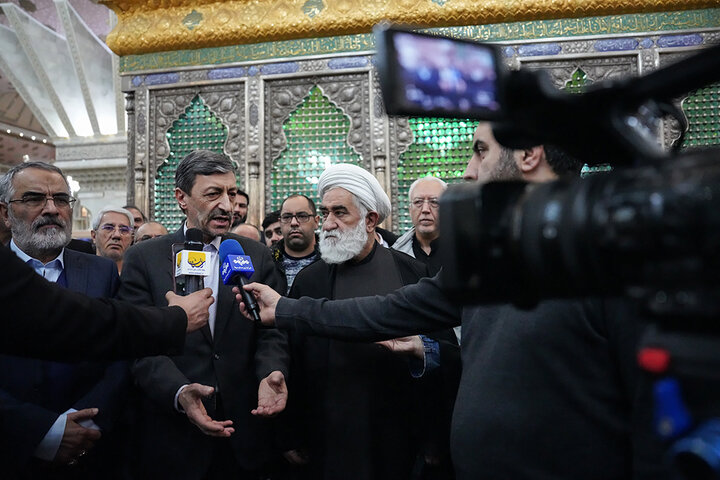 تجدید میثاق رئیس ستاد اجرایی فرمان امام، مدیران و کارکنان ستاد با آرمان‌های امام راحل و شهدای انقلاب اسلامی