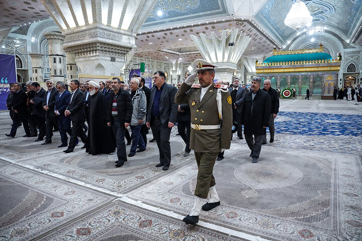 تجدید میثاق رئیس ستاد اجرایی فرمان امام، مدیران و کارکنان ستاد با آرمان‌های امام راحل و شهدای انقلاب اسلامی