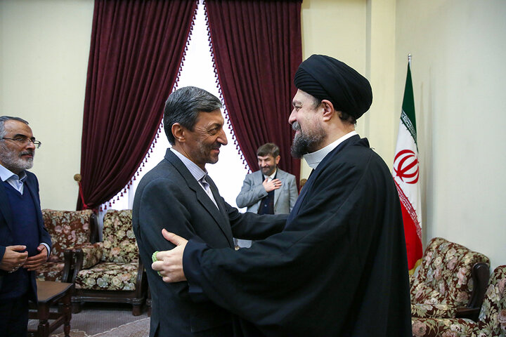 تجدید میثاق رئیس ستاد اجرایی فرمان امام، مدیران و کارکنان ستاد با آرمان‌های امام راحل و شهدای انقلاب اسلامی