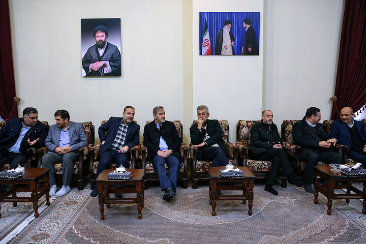 تجدید میثاق رئیس ستاد اجرایی فرمان امام، مدیران و کارکنان ستاد با آرمان‌های امام راحل و شهدای انقلاب اسلامی