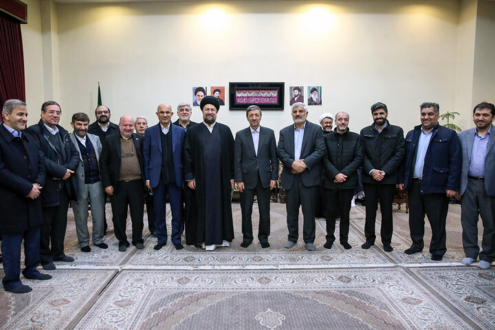 تجدید میثاق رئیس ستاد اجرایی فرمان امام، مدیران و کارکنان ستاد با آرمان‌های امام راحل و شهدای انقلاب اسلامی