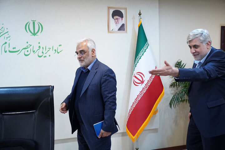 دیدار رئیس دانشگاه آزاد با رئیس ستاد اجرایی فرمان امام