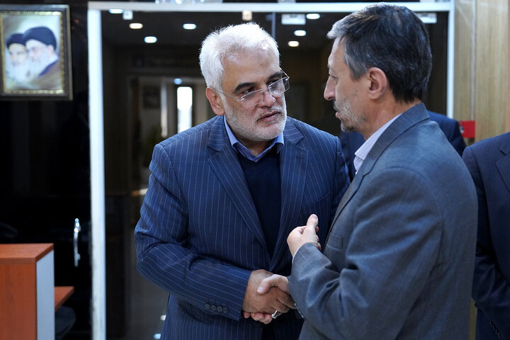 دیدار رئیس دانشگاه آزاد با رئیس ستاد اجرایی فرمان امام