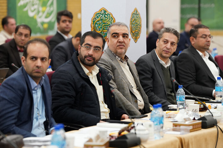 جلسه بررسی عملکرد و برنامه‌های هلدینگ گروه سلامت و دارویی برکت