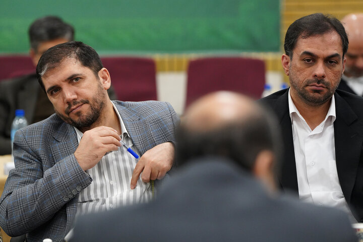 جلسه بررسی عملکرد و برنامه‌های هلدینگ گروه سلامت و دارویی برکت