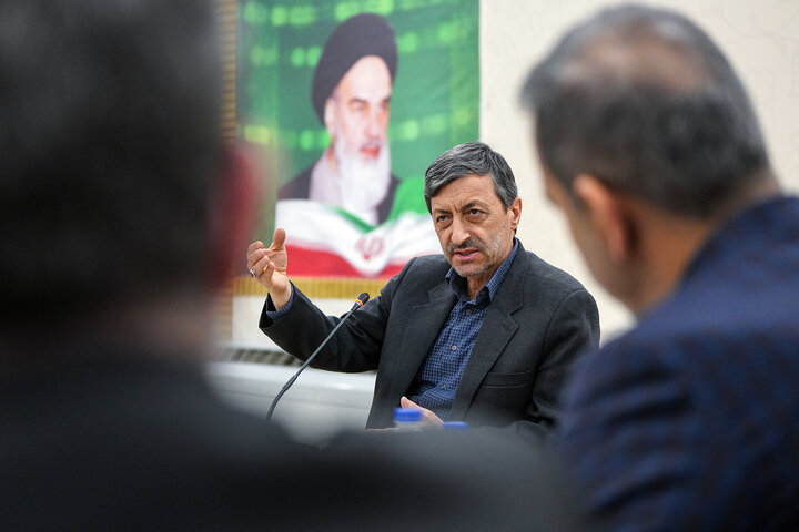 جلسه بررسی عملکرد و برنامه‌های هلدینگ گروه سلامت و دارویی برکت