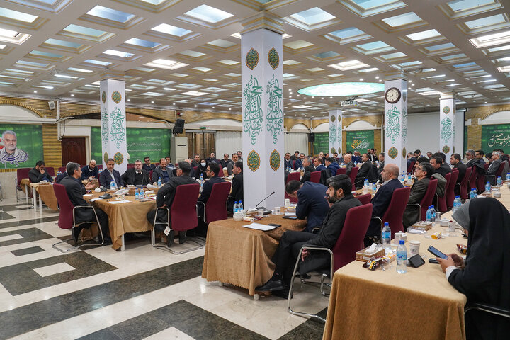 جلسه بررسی عملکرد و برنامه‌های هلدینگ گروه سلامت و دارویی برکت