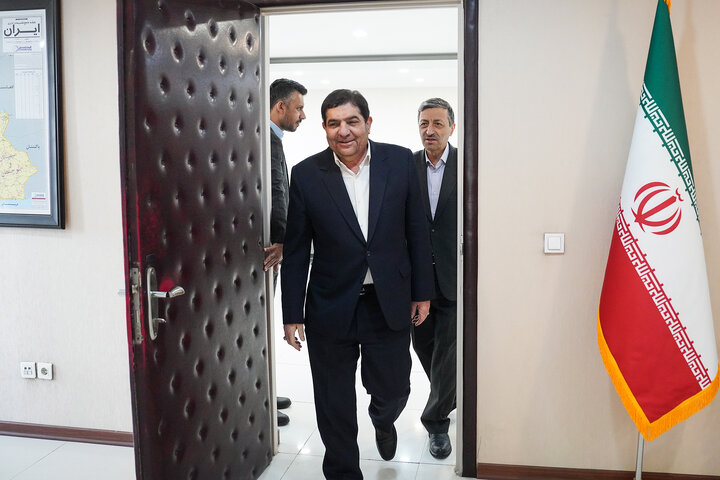 دیدار معاون اول رئیس جمهور با رئیس ستاد اجرایی فرمان امام