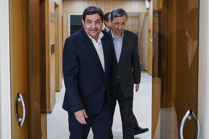 دیدار معاون اول رئیس جمهور با رئیس ستاد اجرایی فرمان امام