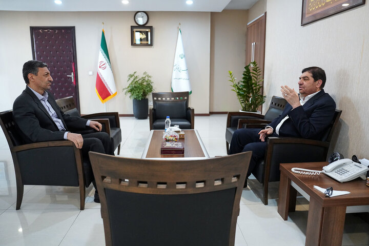 دیدار معاون اول رئیس جمهور با رئیس ستاد اجرایی فرمان امام