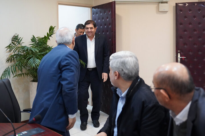 دیدار معاون اول رئیس جمهور با رئیس ستاد اجرایی فرمان امام