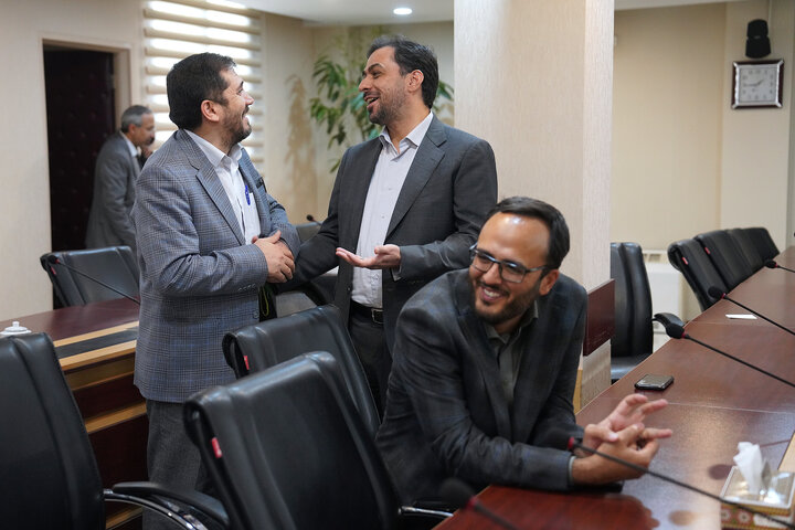 دیدار معاون اول رئیس جمهور با رئیس ستاد اجرایی فرمان امام