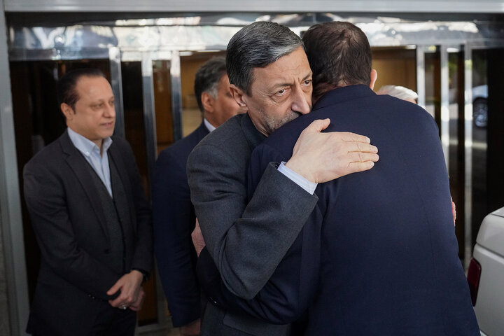 دیدار معاون اول رئیس جمهور با رئیس ستاد اجرایی فرمان امام