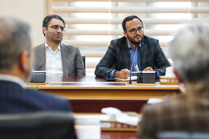 نشست مدیران موسسه دانش بنیان برکت با فتاح