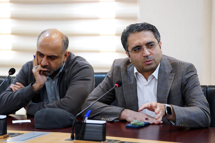 نشست مدیران موسسه دانش بنیان برکت با فتاح