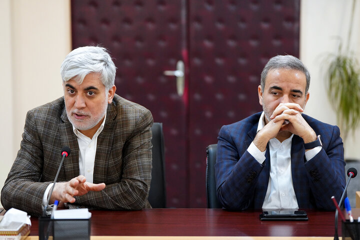 نشست مدیران موسسه دانش بنیان برکت با فتاح