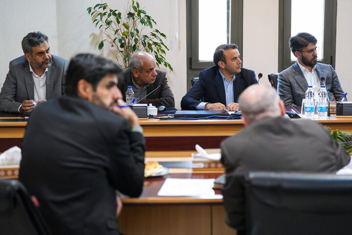 اولین جلسه شورای مدیران ارشد ستاد اجرایی فرمان امام در سال ١۴٠٣