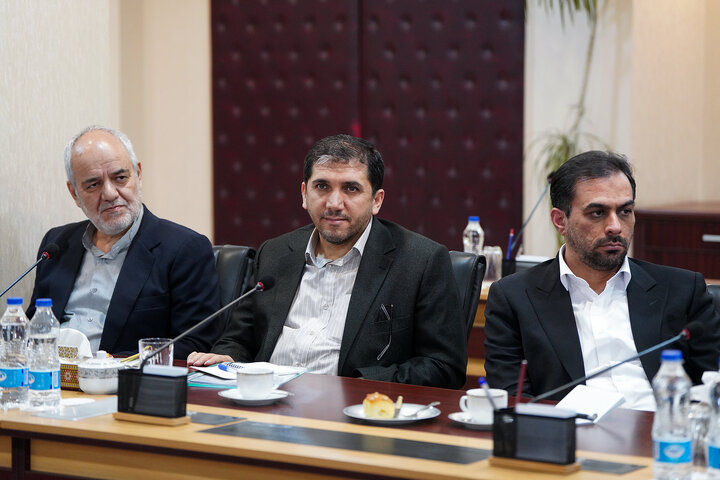 اولین جلسه شورای مدیران ارشد ستاد اجرایی فرمان امام در سال ١۴٠٣