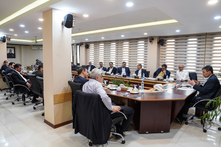 اولین جلسه شورای مدیران ارشد ستاد اجرایی فرمان امام در سال ١۴٠٣