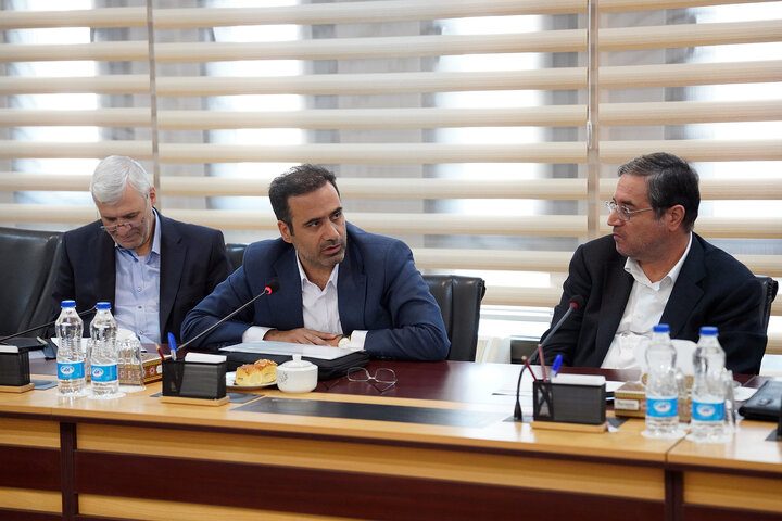 اولین جلسه شورای مدیران ارشد ستاد اجرایی فرمان امام در سال ١۴٠٣