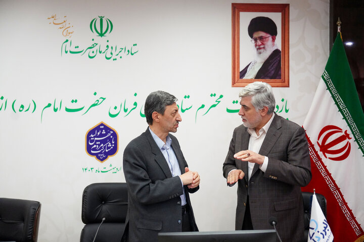 بازدید رئیس ستاد اجرایی فرمان امام از شرکت داروسازی البرز دارو