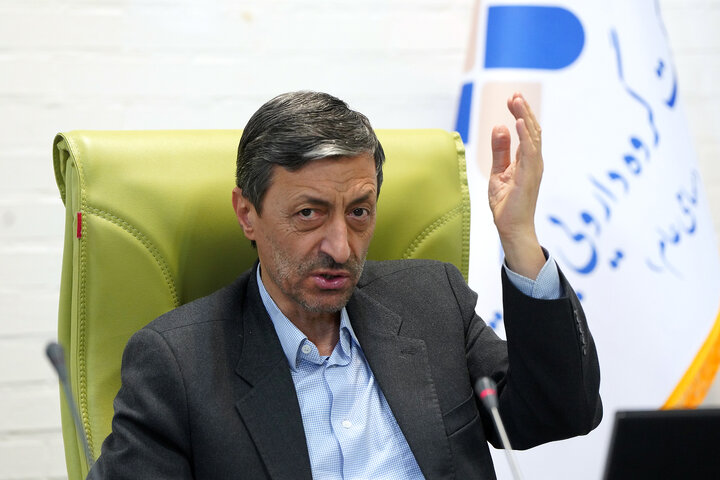 بازدید رییس ستاد اجرایی فرمان امام از شهرک دارویی برکت