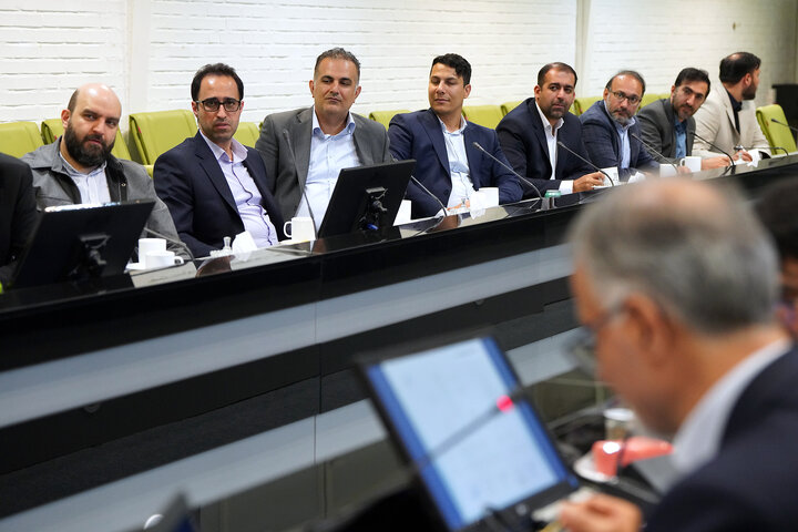 بازدید رییس ستاد اجرایی فرمان امام از شهرک دارویی برکت