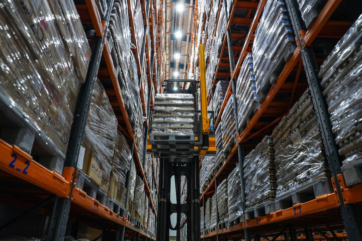 بازدید رئیس ستاد اجرایی فرمان امام از شرکت داروسازی البرز دارو