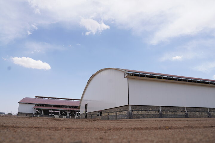 بازدید فتاح از کارخانه نساجی پارچه چادر مشکی قم