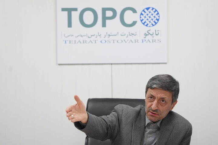 بازدید فتاح از کارخانه نساجی پارچه چادر مشکی قم