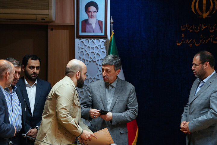 دیدار رئیس ستاد اجرایی فرمان امام با وزیر آموزش و پرورش