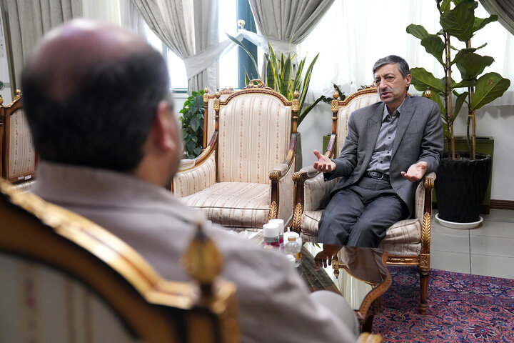 دیدار رئیس ستاد اجرایی فرمان امام با معاون اجرایی رئیس جمهور