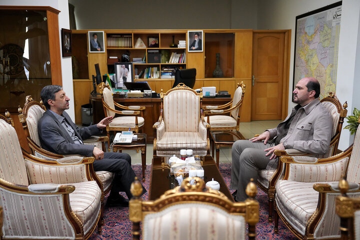 دیدار رئیس ستاد اجرایی فرمان امام با معاون اجرایی رئیس جمهور