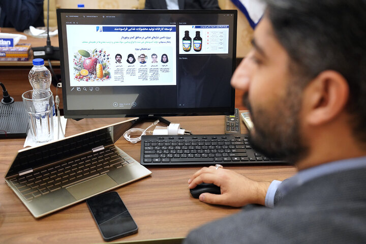 جلسه بررسی عملکرد موسسه دانش بنیان برکت با رئیس ستاد اجرایی فرمان امام