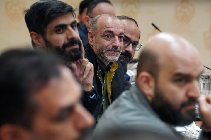 جلسه بررسی عملکرد موسسه دانش بنیان برکت با رئیس ستاد اجرایی فرمان امام