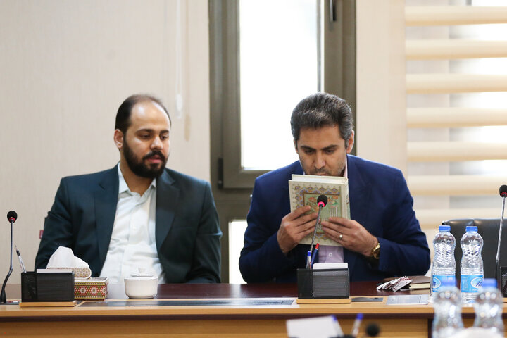 جلسه بررسی عملکرد گروه توسعه صنعت و معدن تدبیر