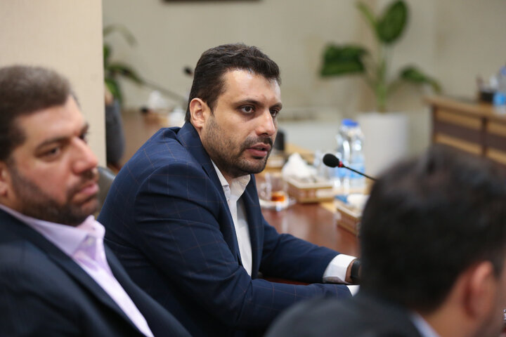 جلسه بررسی عملکرد گروه توسعه صنعت و معدن تدبیر