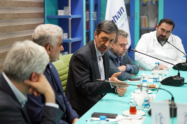 رونمایی از ۵ داروی ضد سرطان گروه سلامت و دارویی برکت