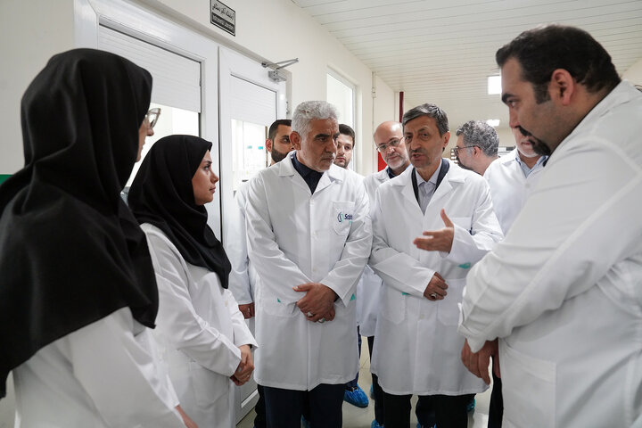 رونمایی از ۵ داروی ضد سرطان گروه سلامت و دارویی برکت