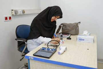 راه‌اندازی «کلینیک سیار غربالگری قلب و عروق» در مناطق محروم/ اختصاص اعتبار تا سقف ۱۵۰ میلیون تومان برای درمان بیماران سرطانی دهک‌های ۱ تا ۵