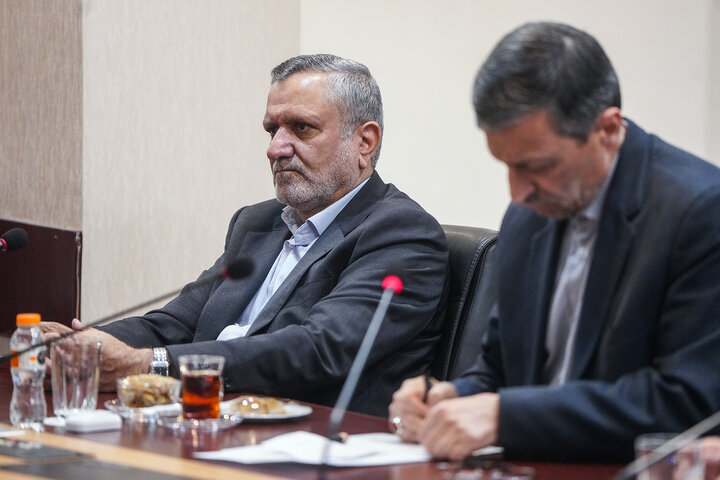 ديدار وزیر امور خارجه عمان با رئیس ستاد اجرایی فرمان امام