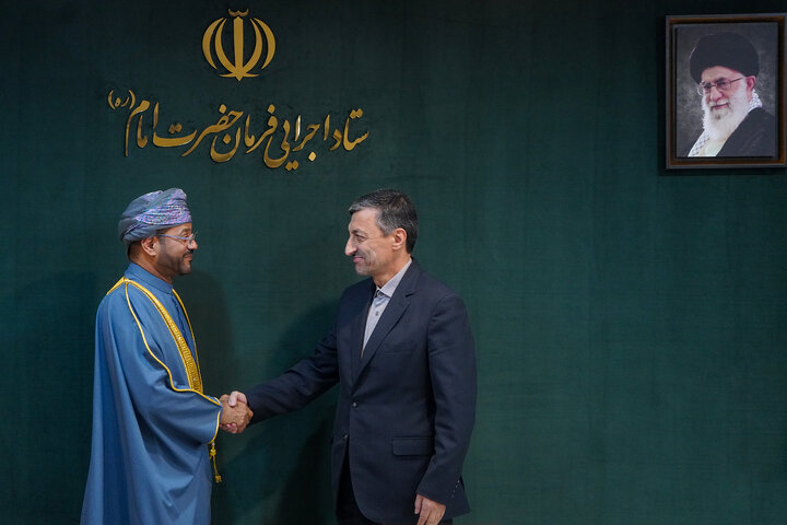 ديدار وزیر امور خارجه عمان با رئیس ستاد اجرایی فرمان امام