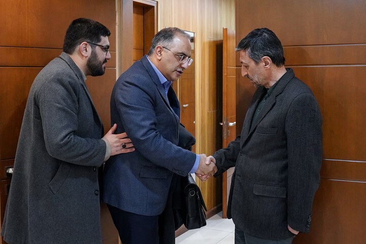 دیدار تعدادی از نمایندگان مجلس با رئیس ستاد اجرایی فرمان امام